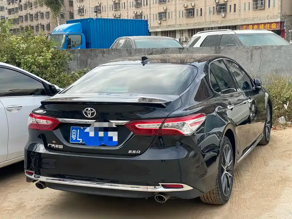 Toyota Camry 2023 из CN, фото 2