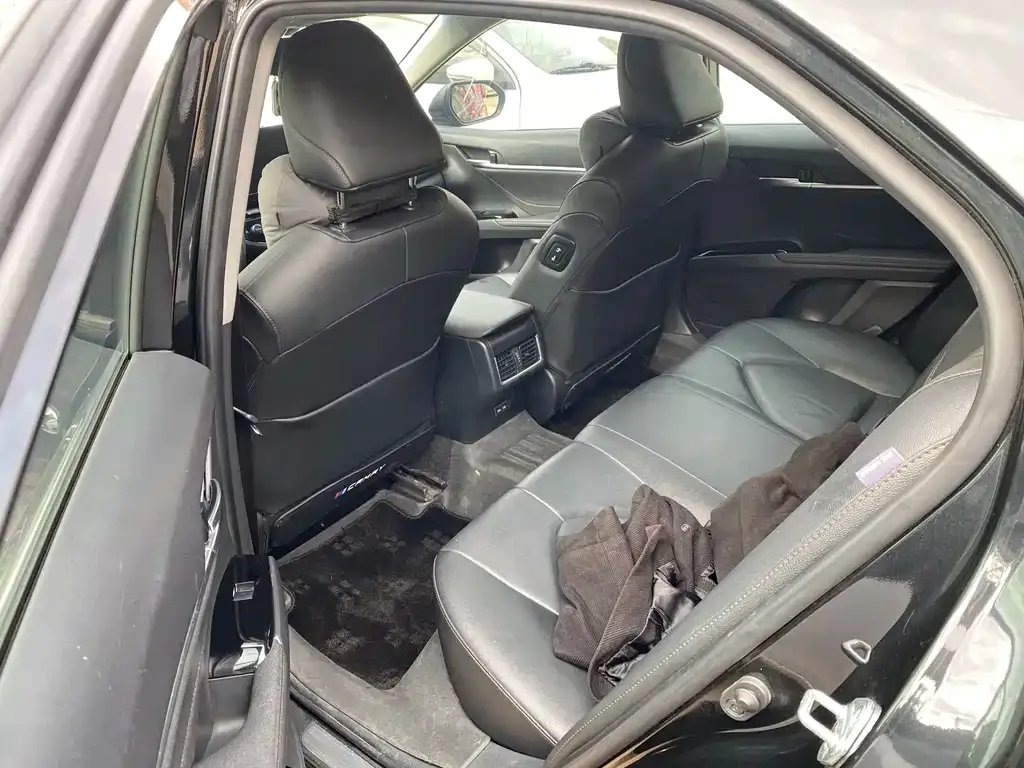 Toyota Camry 2023 из CN, фото 4