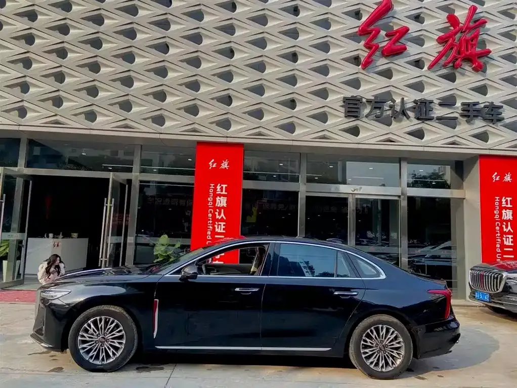 Hongqi H5 — фото 4