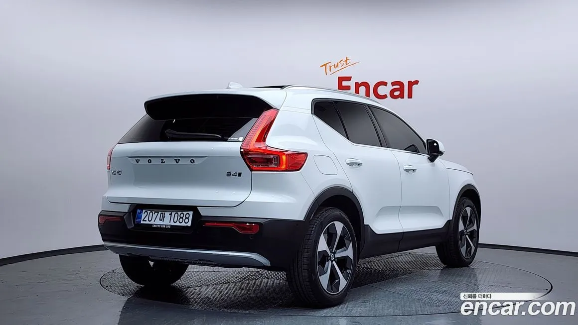 Volvo XC40 2025 из KR, фото 2