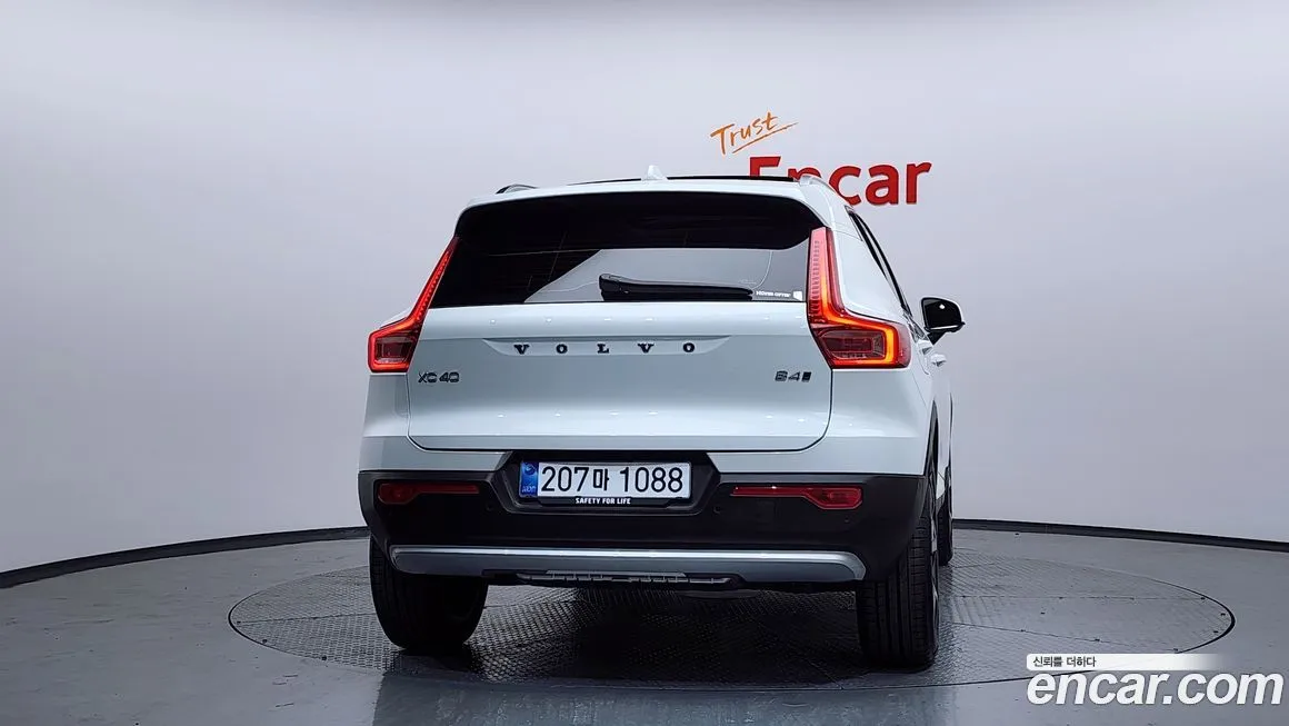 Volvo XC40 2025 из KR, фото 4