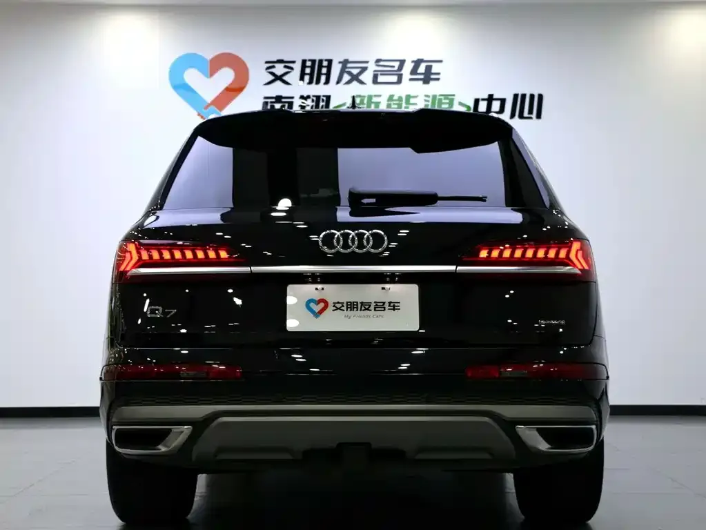 Audi Q7 2023 из CN, фото 5