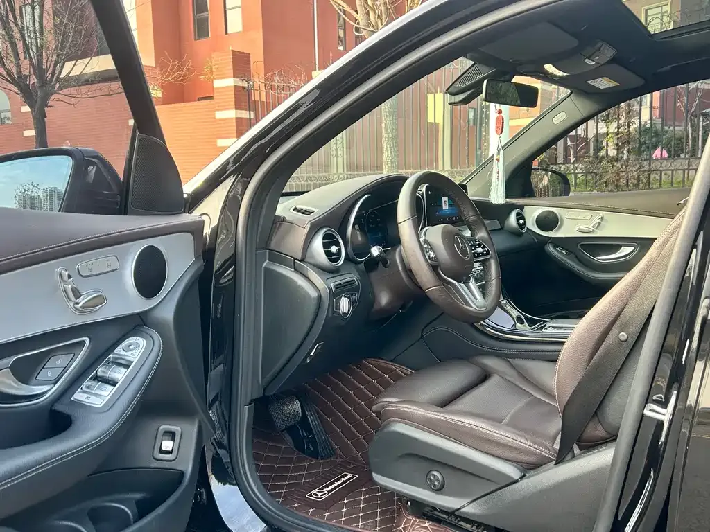Mercedes-Benz GLC 2021 из CN, фото 9