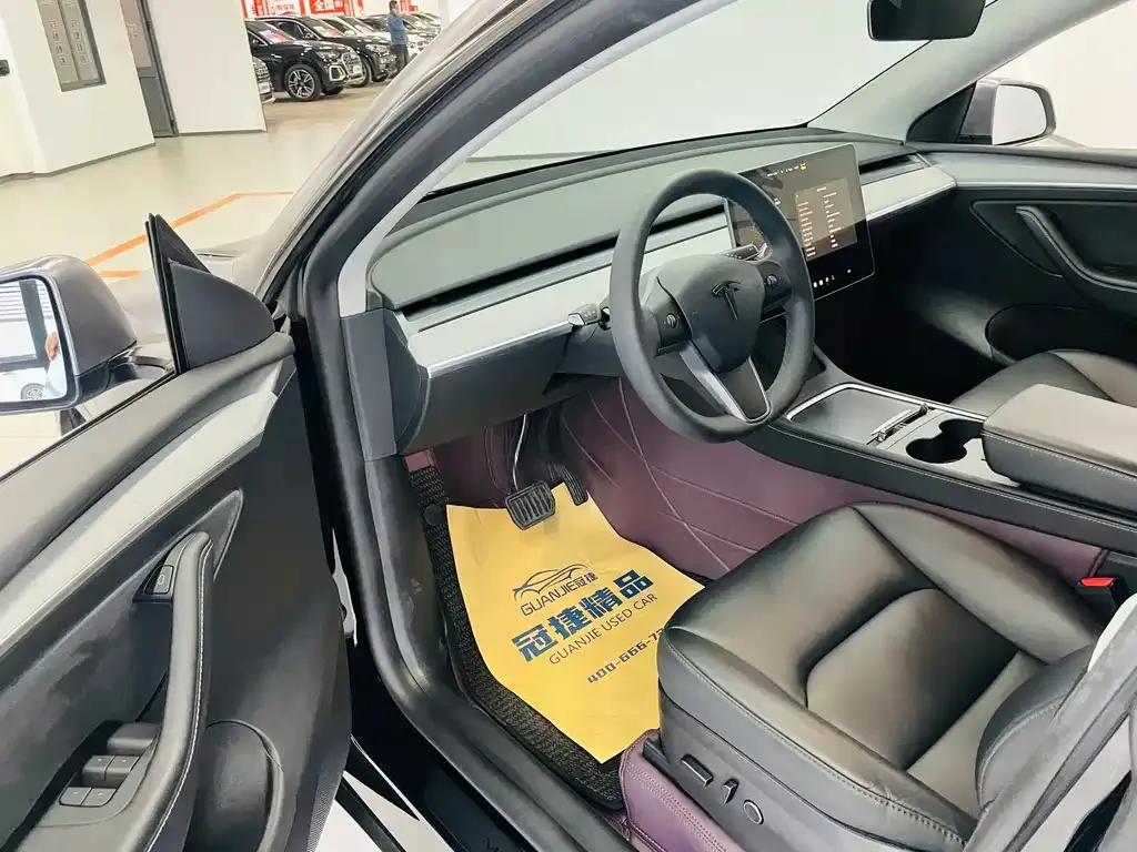 Tesla Model Y — фото 4