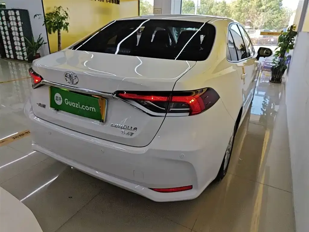 Toyota Corolla 2021 из CN, фото 7