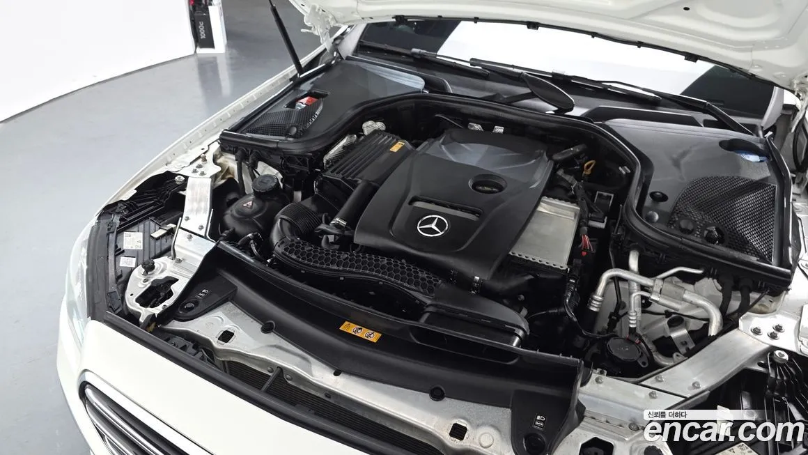 Mercedes-Benz E-Class 2023 из KR, фото 6