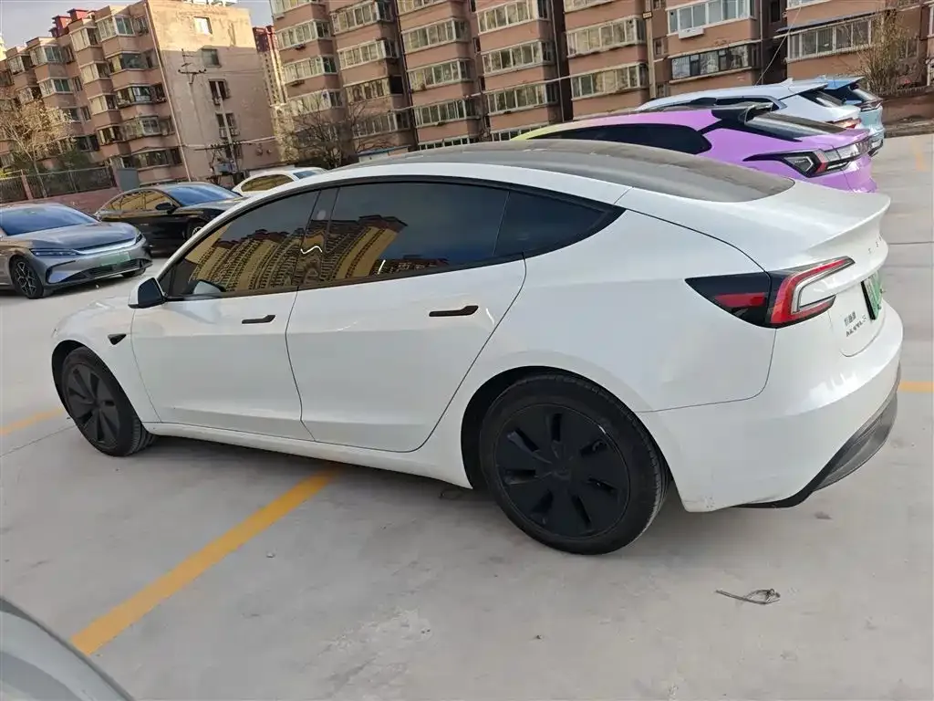 Tesla Model 3 2023 из CN, фото 5
