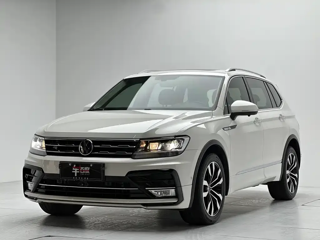 Volkswagen Tiguan L 2021 из CN, фото 1