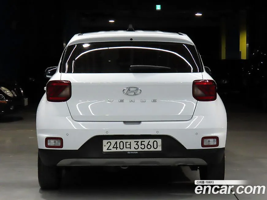 Hyundai Venue — фото 2