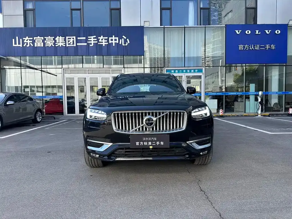 Volvo XC90 — фото 2