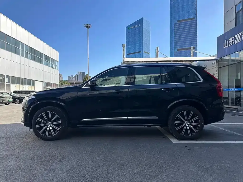 Volvo XC90 — фото 4