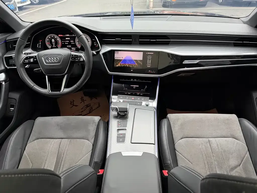 Audi A6L — фото 8