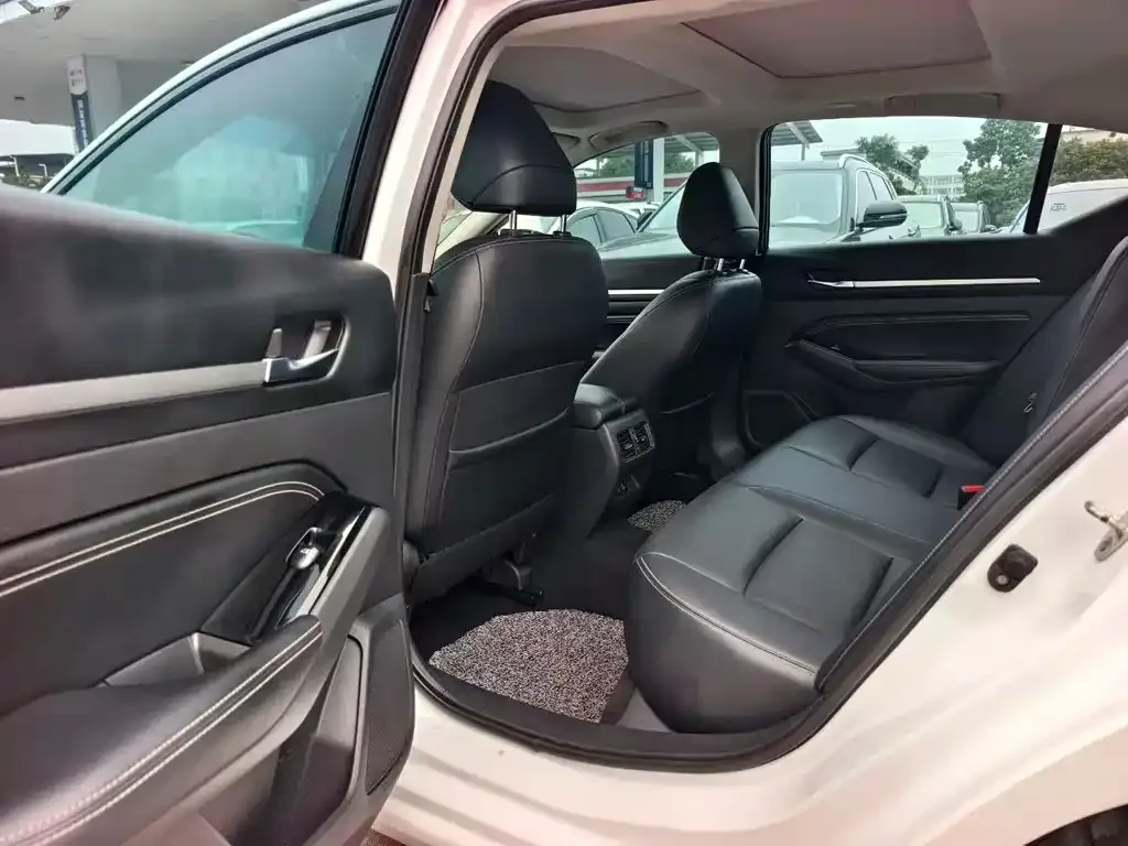 Nissan Teana 2023 из CN, фото 5