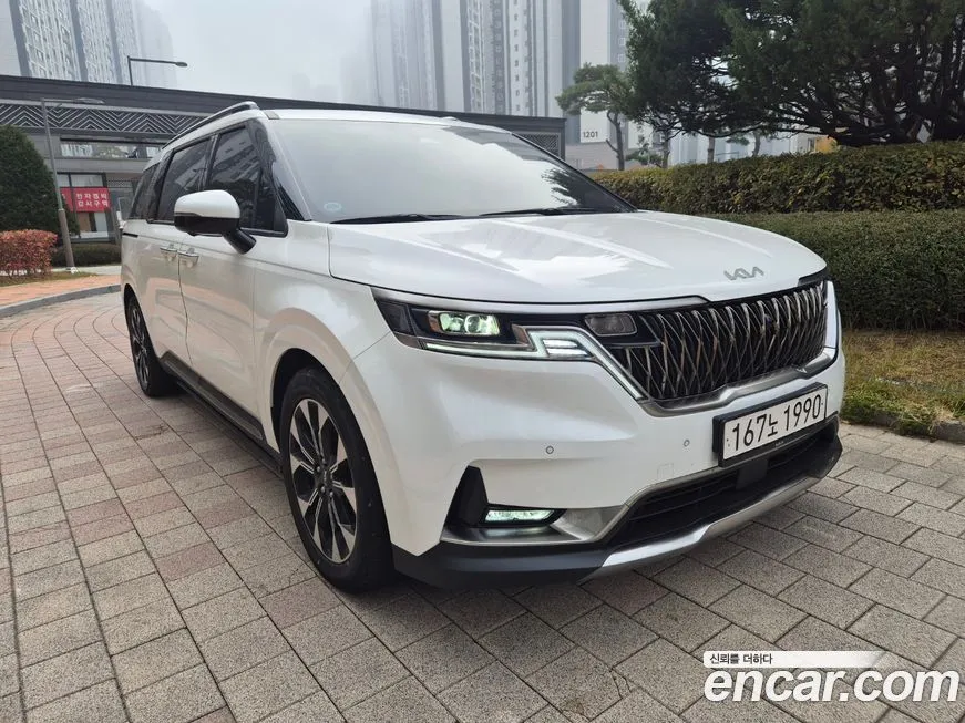 Kia Carnival — фото 6