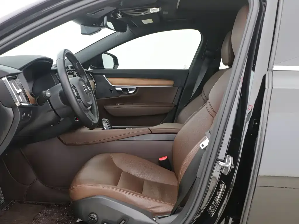 Volvo S90 2022 из CN, фото 9