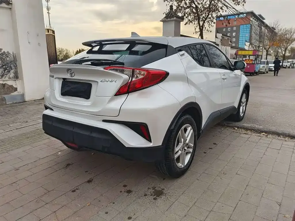 Toyota C-HR 2021 из CN, фото 4