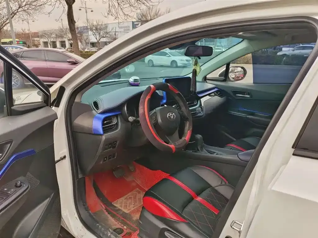 Toyota C-HR 2021 из CN, фото 9