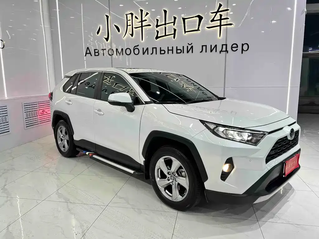 Toyota RAV4 2022 из CN, фото 2