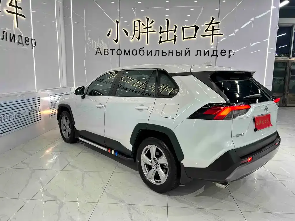 Toyota RAV4 2022 из CN, фото 6