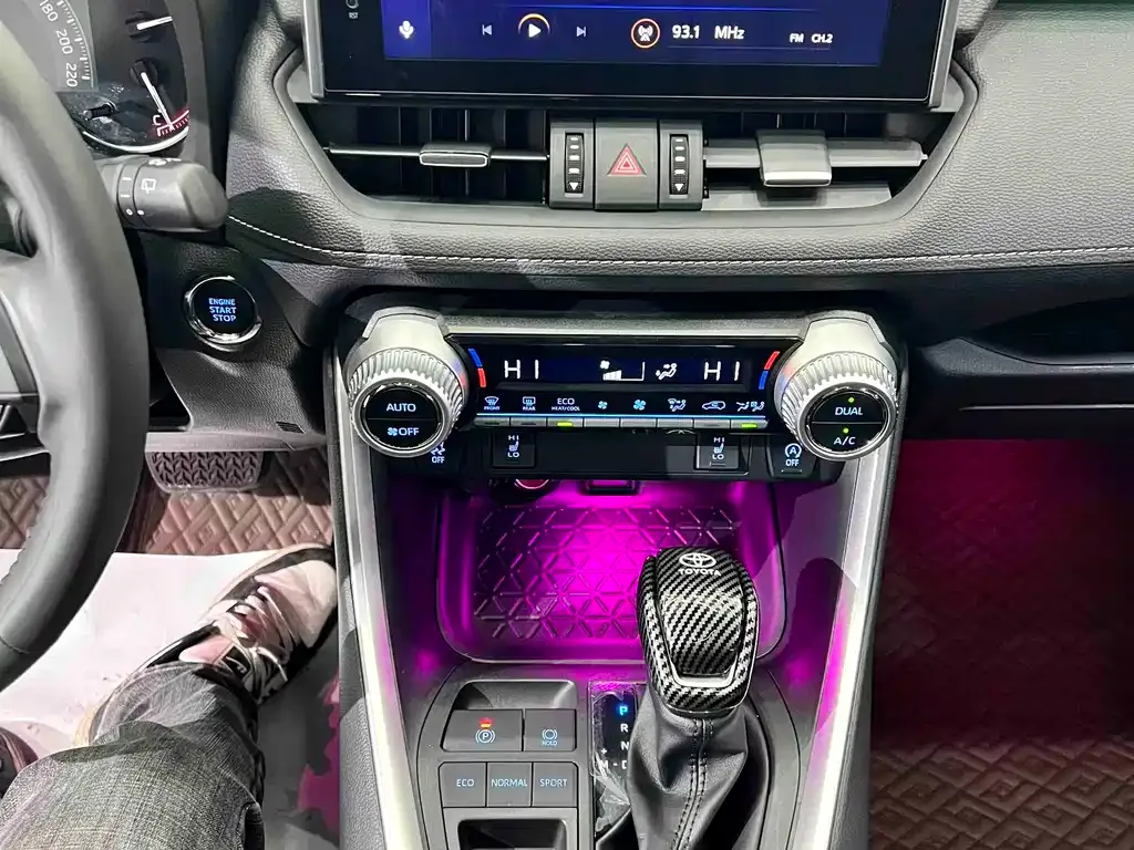 Toyota RAV4 2022 из CN, фото 8