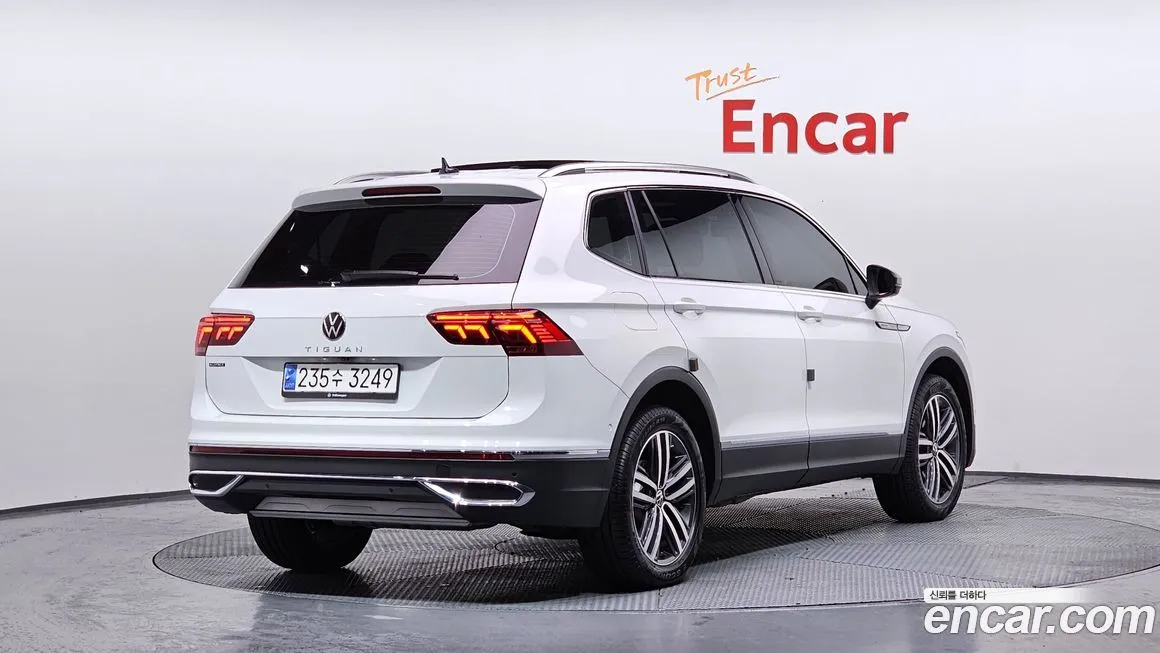 Volkswagen Tiguan 2024 из KR, фото 2