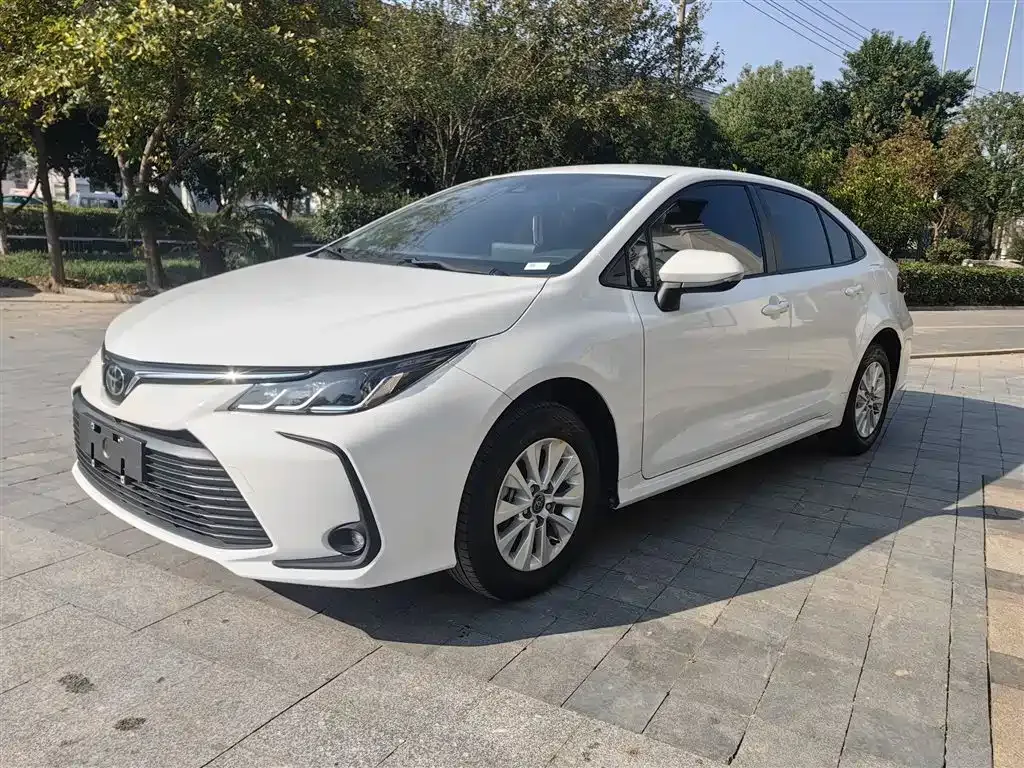 Toyota Corolla 2024 из CN, фото 3