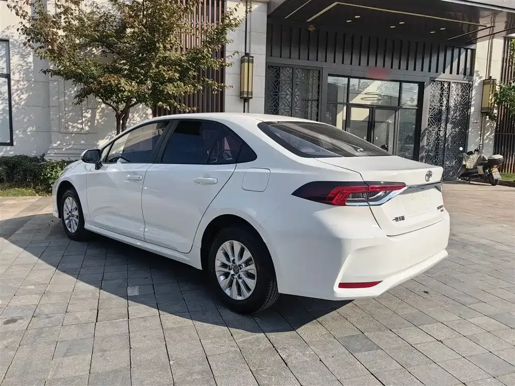 Toyota Corolla 2024 из CN, фото 9