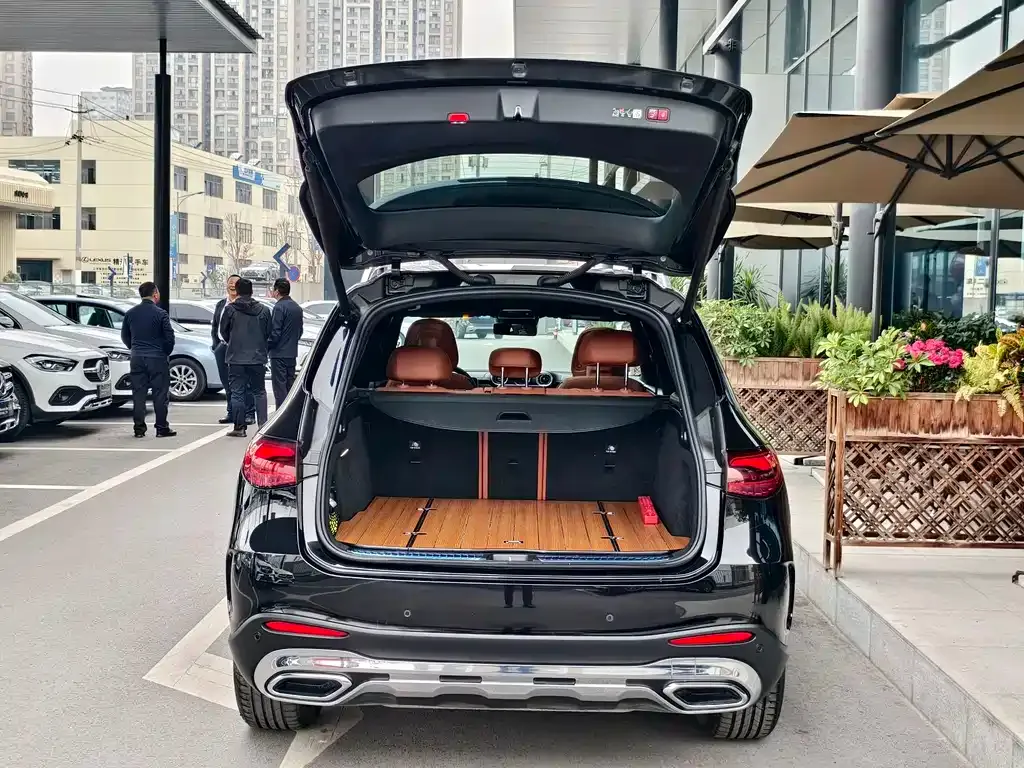 Mercedes-Benz GLC 2024 из CN, фото 8