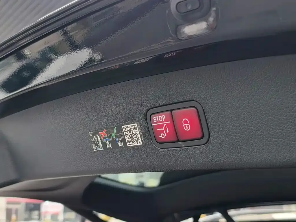 Mercedes-Benz GLC 2024 из CN, фото 9