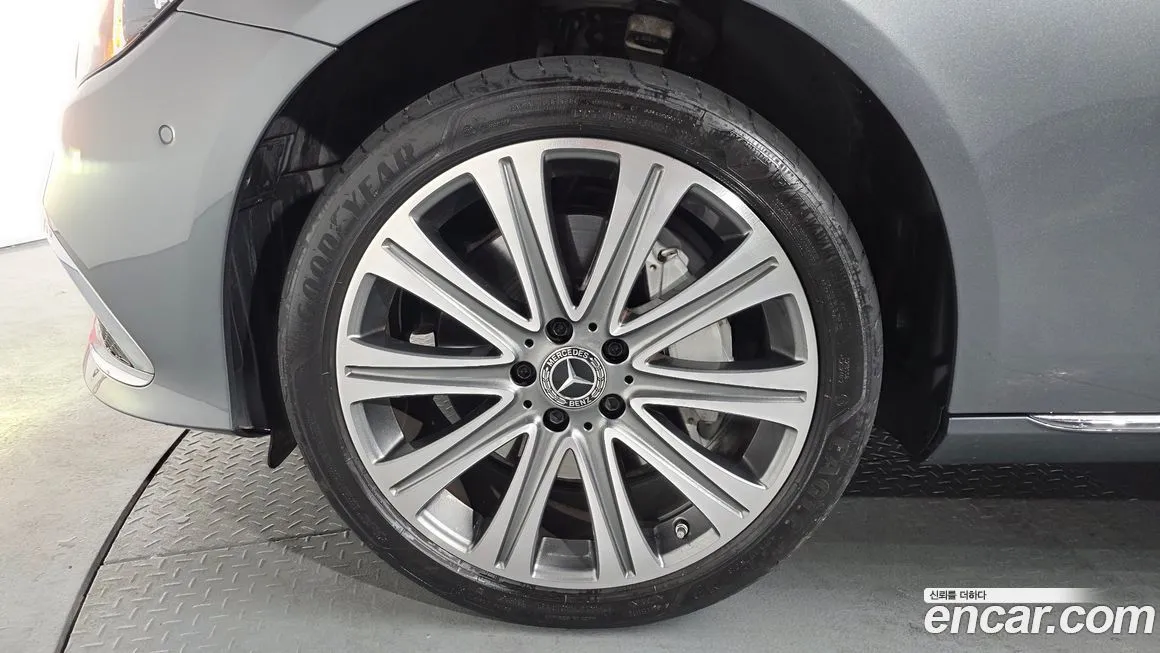 Mercedes-Benz E-Class 2023 из KR, фото 5