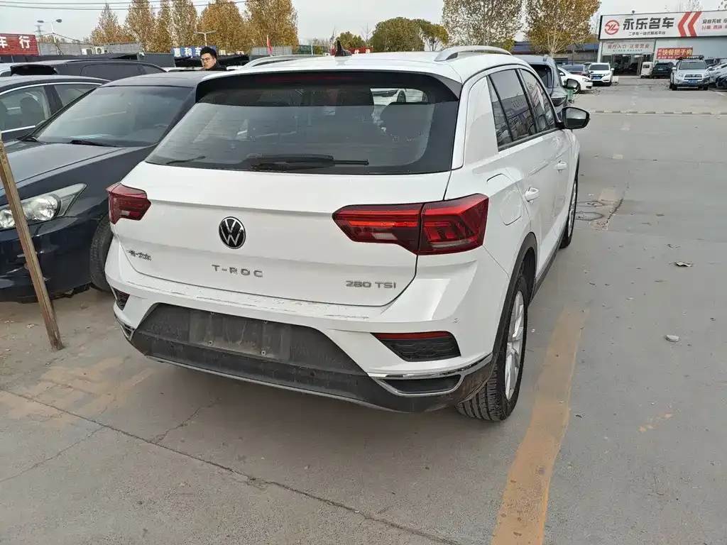 Volkswagen T-Roc 2023 из CN, фото 7