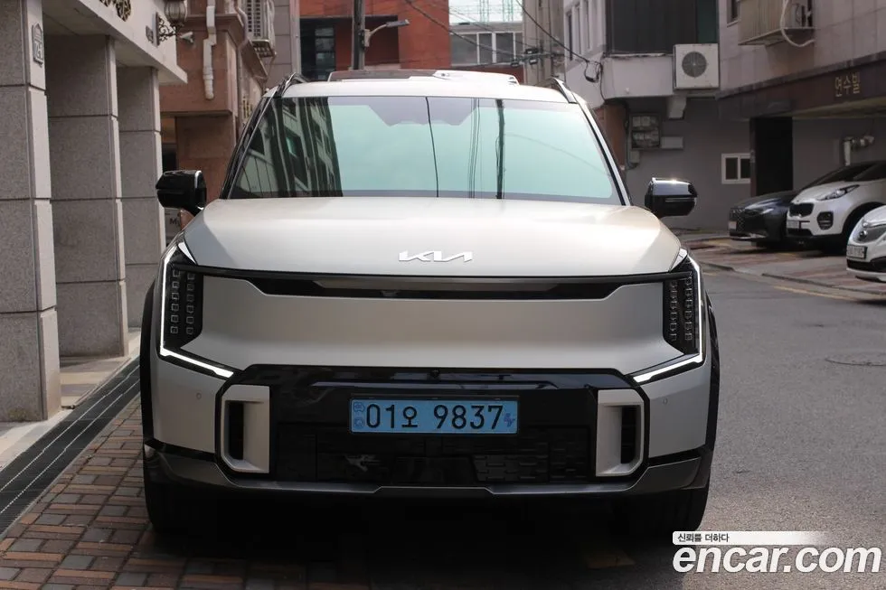 Kia EV9 2024 из KR, фото 1