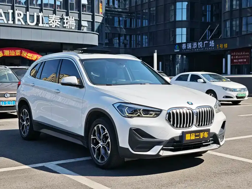 BMW X1 2021 из CN, фото 3