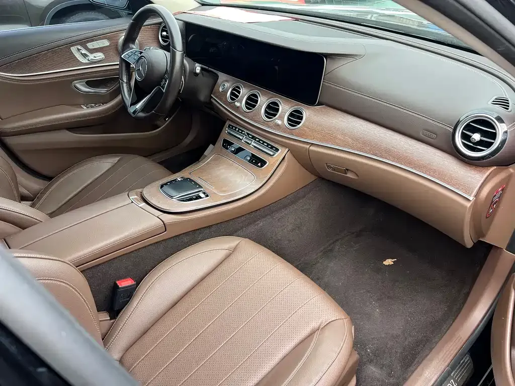 Mercedes-Benz E-Class 2023 из CN, фото 3