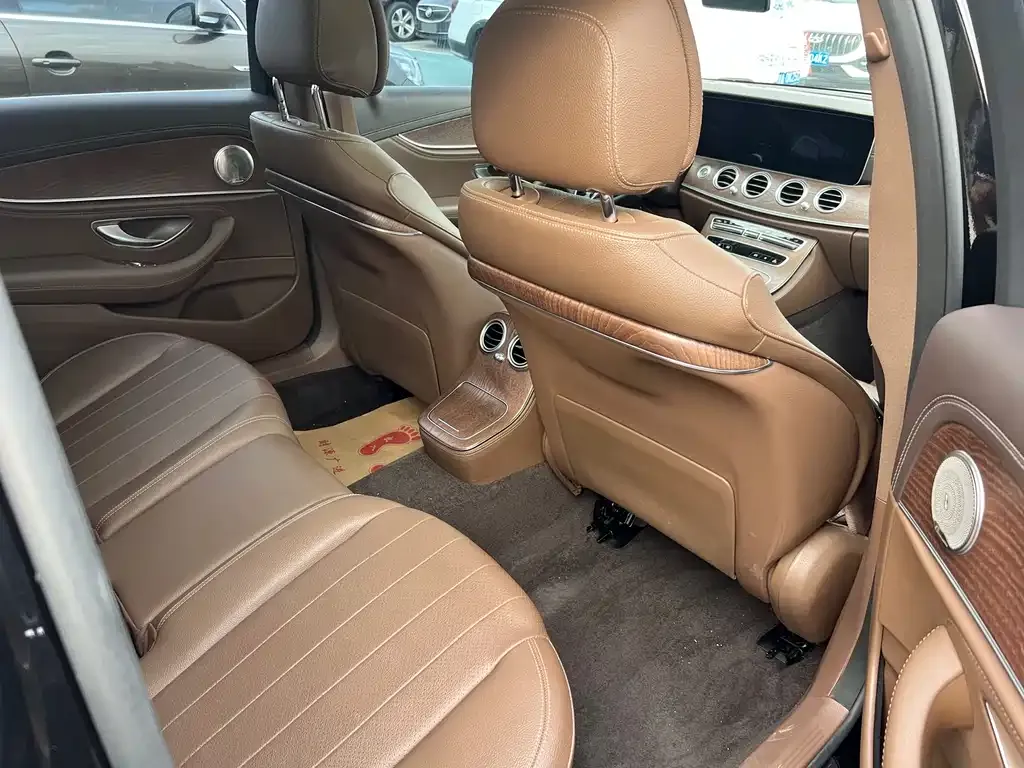 Mercedes-Benz E-Class 2023 из CN, фото 5
