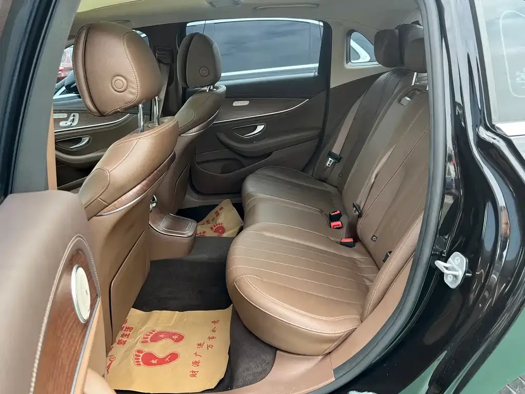 Mercedes-Benz E-Class 2023 из CN, фото 7