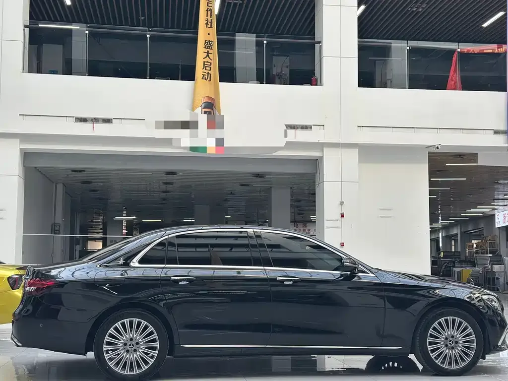 Mercedes-Benz E-Class 2023 из CN, фото 4