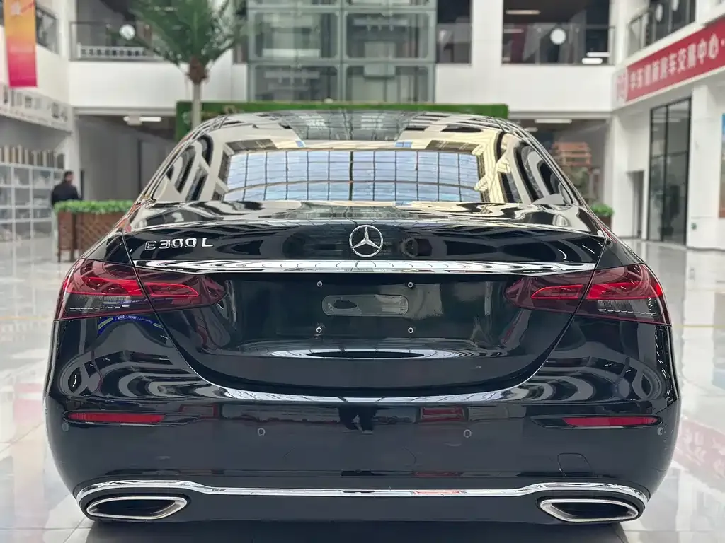 Mercedes-Benz E-Class 2023 из CN, фото 6