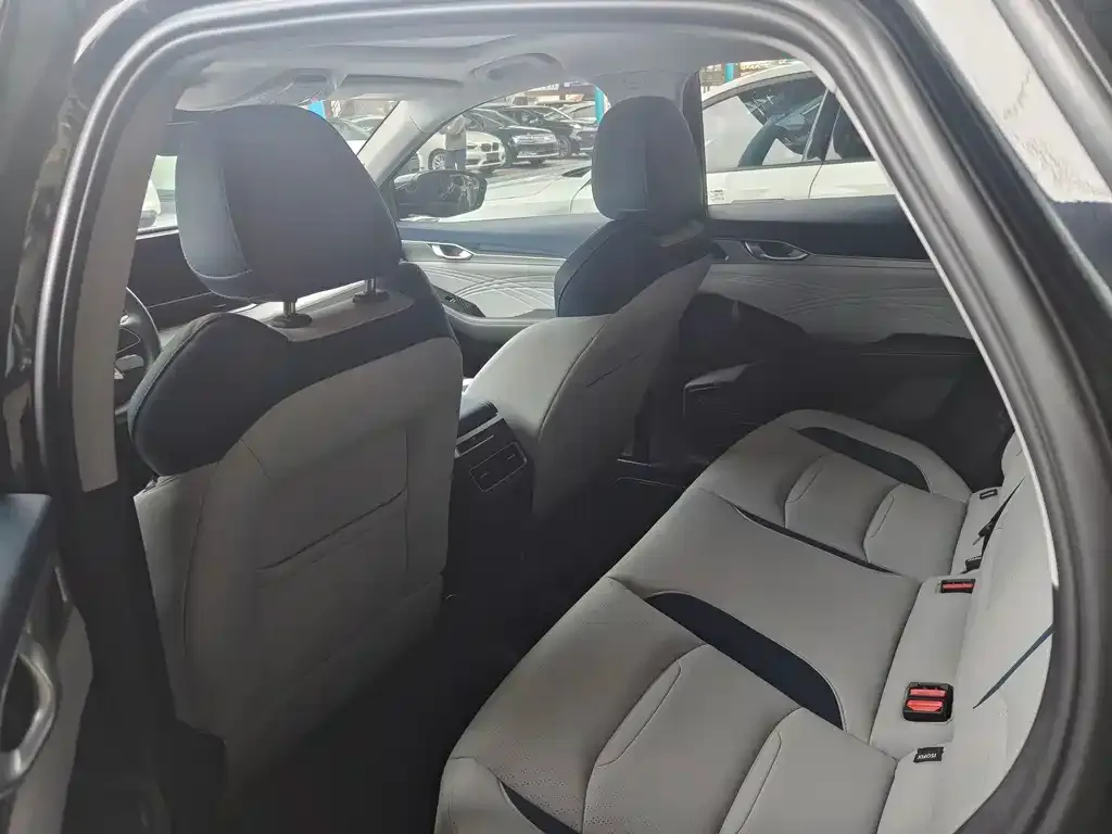 Geely Xingrui 2023 из CN, фото 8