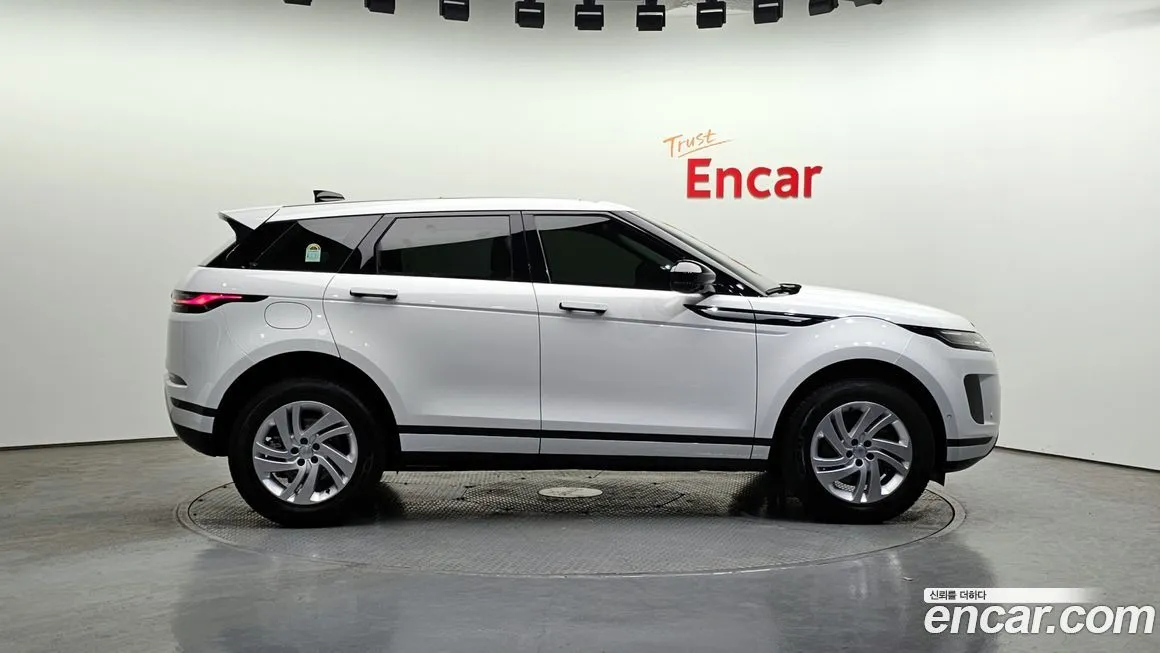 [object Object] Range Rover Evoque 2024 из KR, фото 6