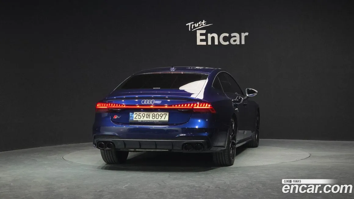 Audi S7 2021 из KR, фото 4