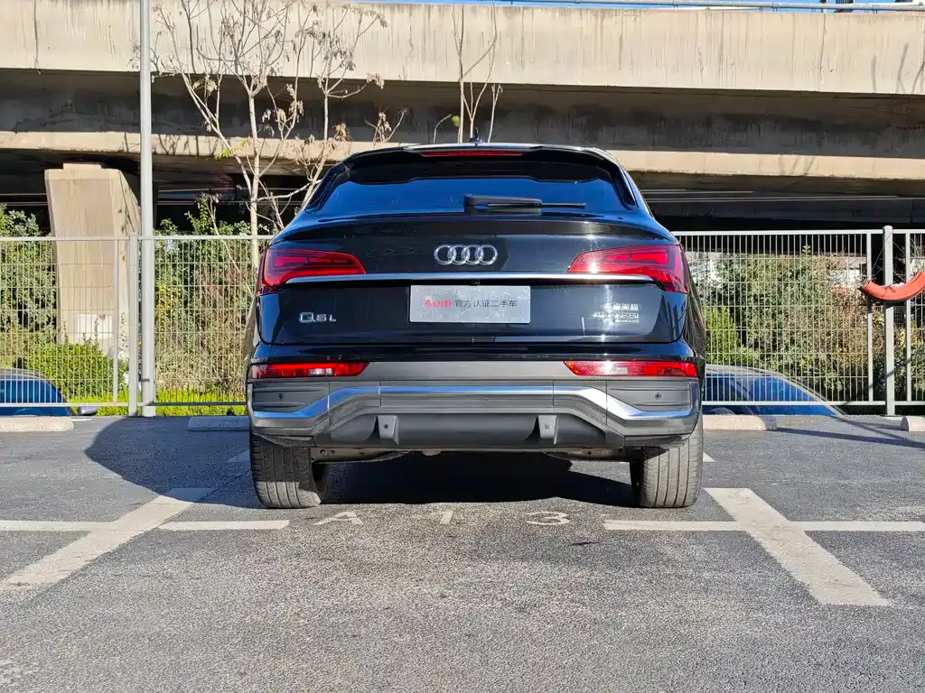 Audi Q5L Sportback 2022 из CN, фото 8