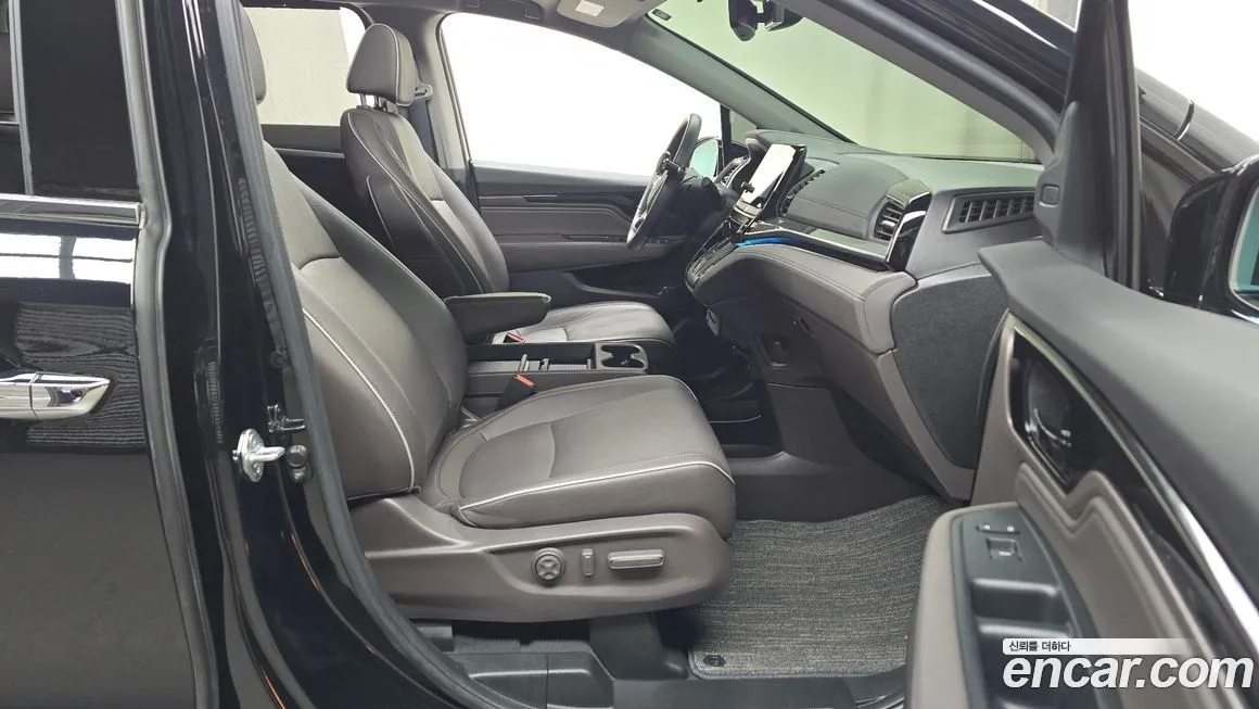 Honda Odyssey — фото 10