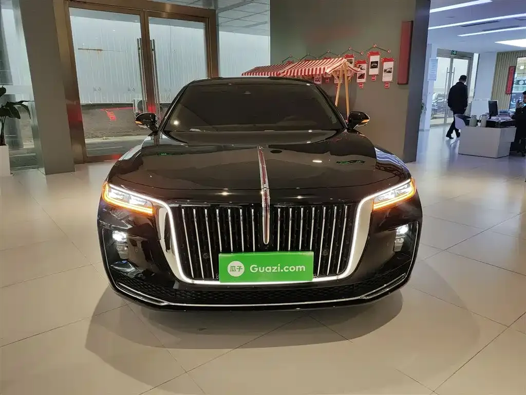Hongqi H9 — фото 3