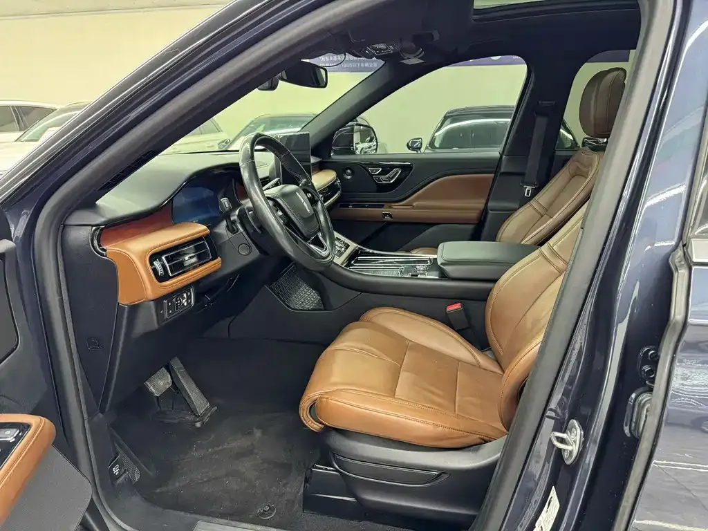 Lincoln Aviator 2021 из CN, фото 4