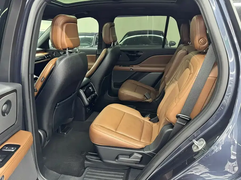 Lincoln Aviator 2021 из CN, фото 5