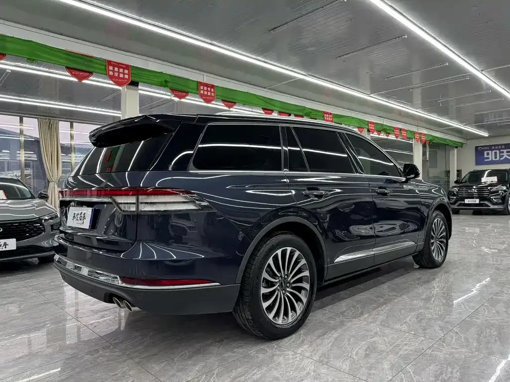 Lincoln Aviator 2021 из CN, фото 7