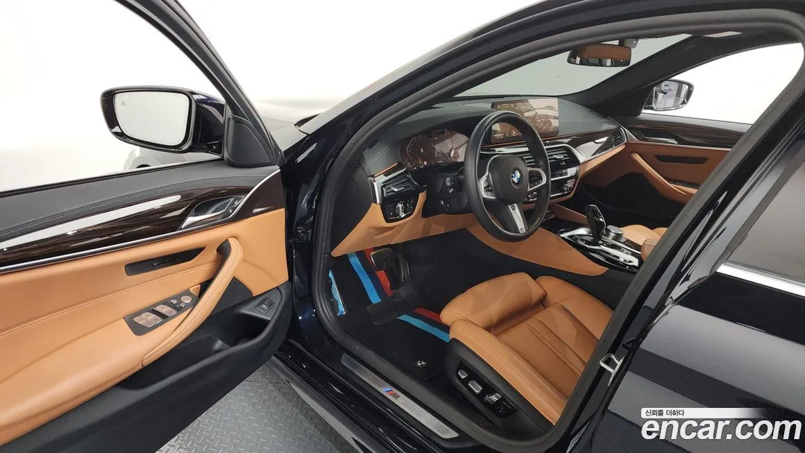 BMW 5-Series 2022 из KR, фото 10