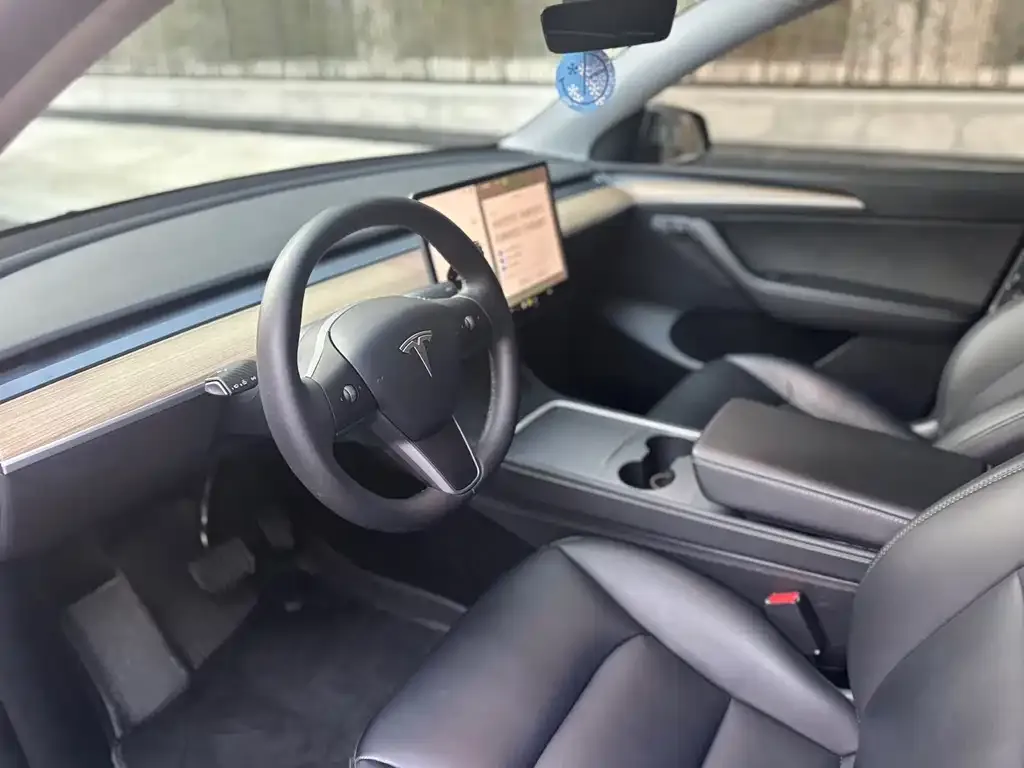 Tesla Model Y 2022 из CN, фото 10