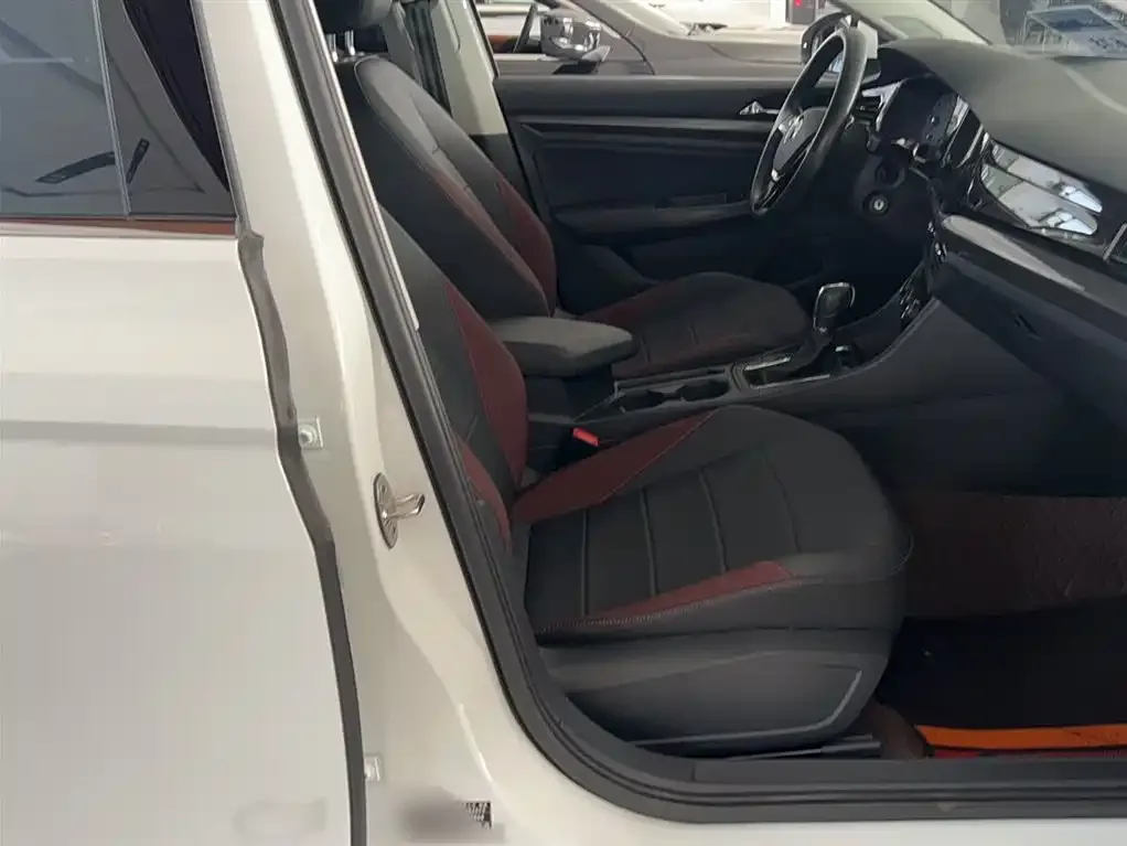 Volkswagen Bora 2022 из CN, фото 3